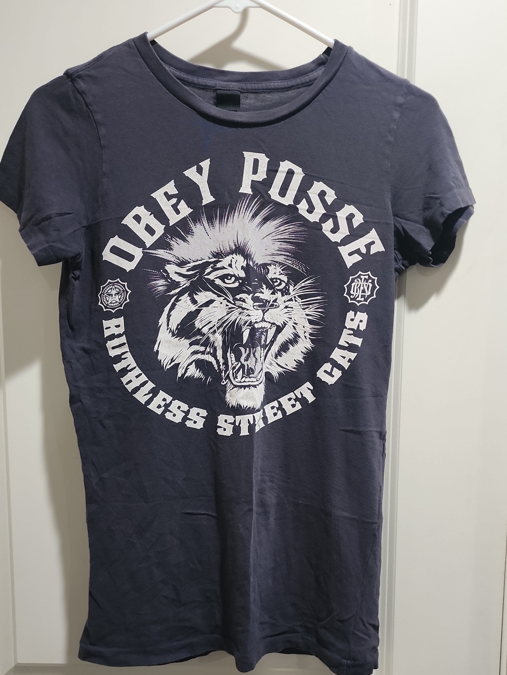 Obey Posse Tiger Graphic Tee Women's Short Sleeve Streetwear Shirt M
